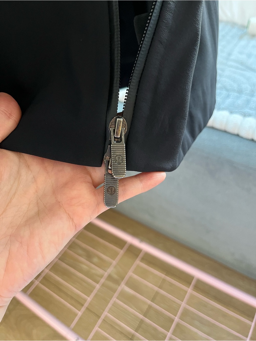 NWOT Lululemon RepelShell Rain Jacket 6 - Picture 8 of 12